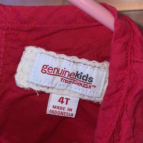 OshKosh red blouse. Size 4T - Picture 5 of 5